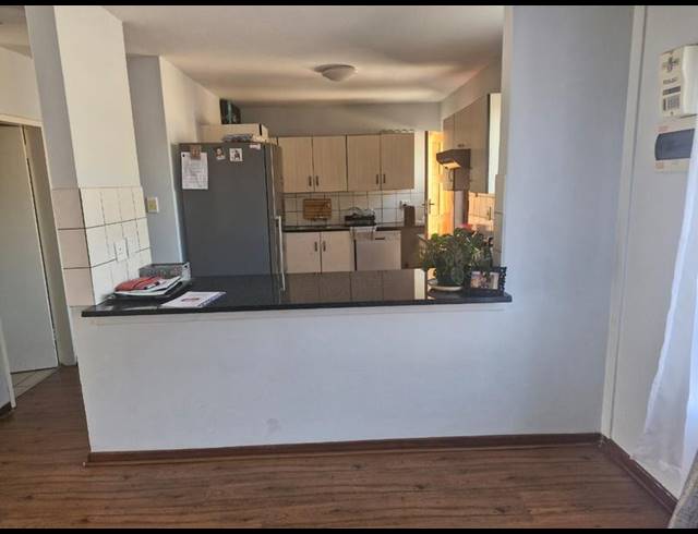 4 BEDROOM APARTMENT FOR SALE IN THERESAPARK